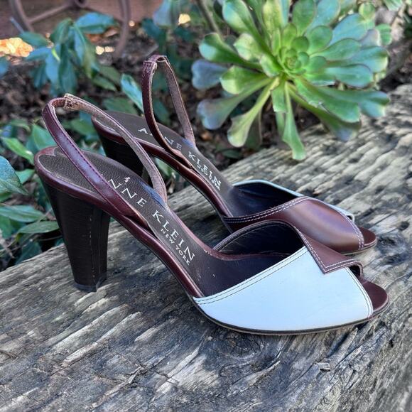 Anne Klein Peep Toe Slingback Brown White Colorblock Italy Heels Women’s Size 6M - Picture 1 of 10